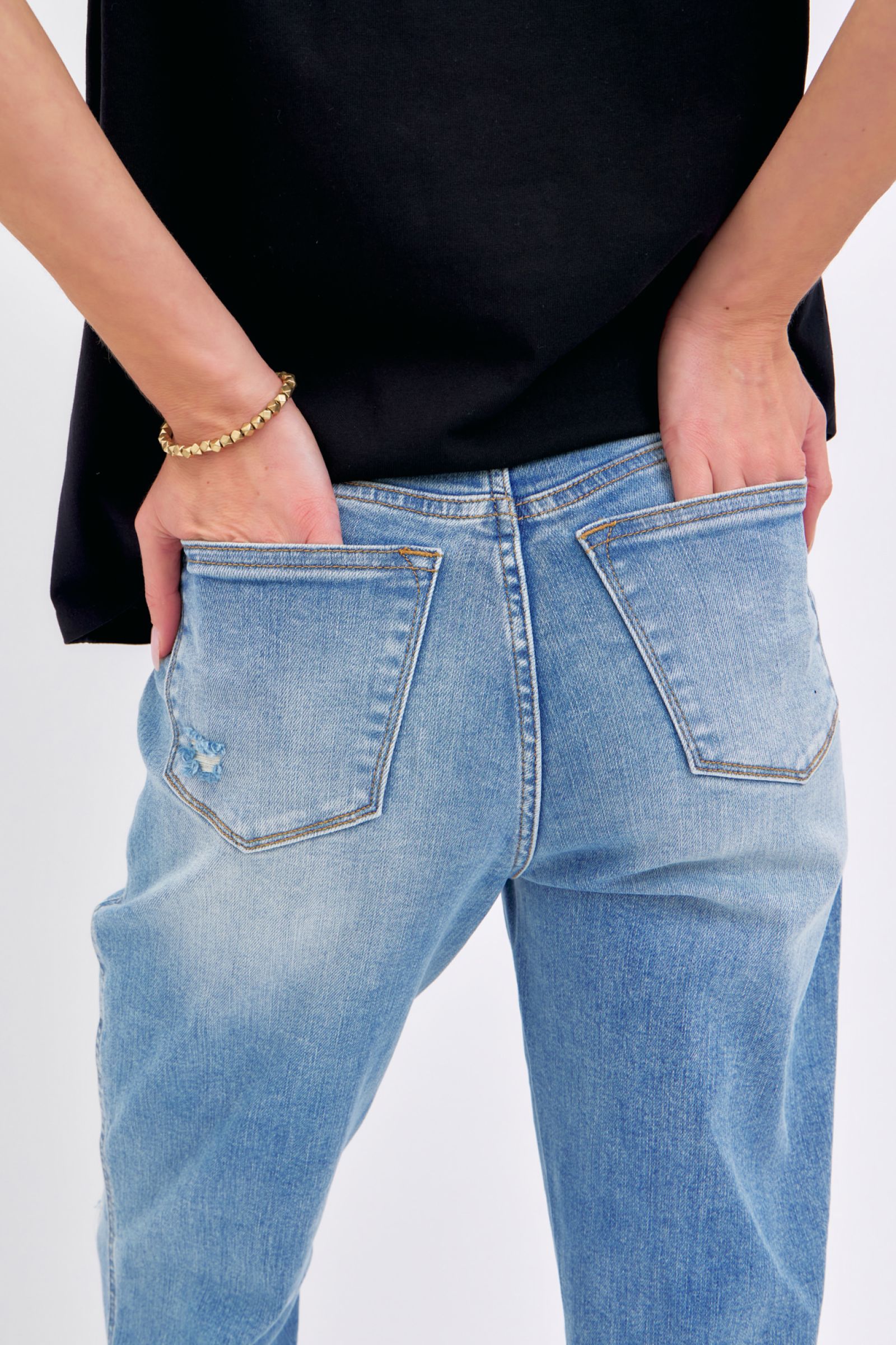 Back view of Judy Blue Jeans high rise distressed cuffed boyfriend denim with patch pockets