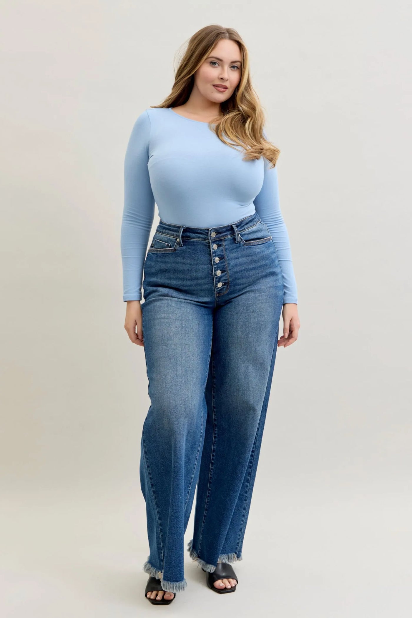 Woman wearing Judy Blue Jeans high waist button-fly straight leg denim