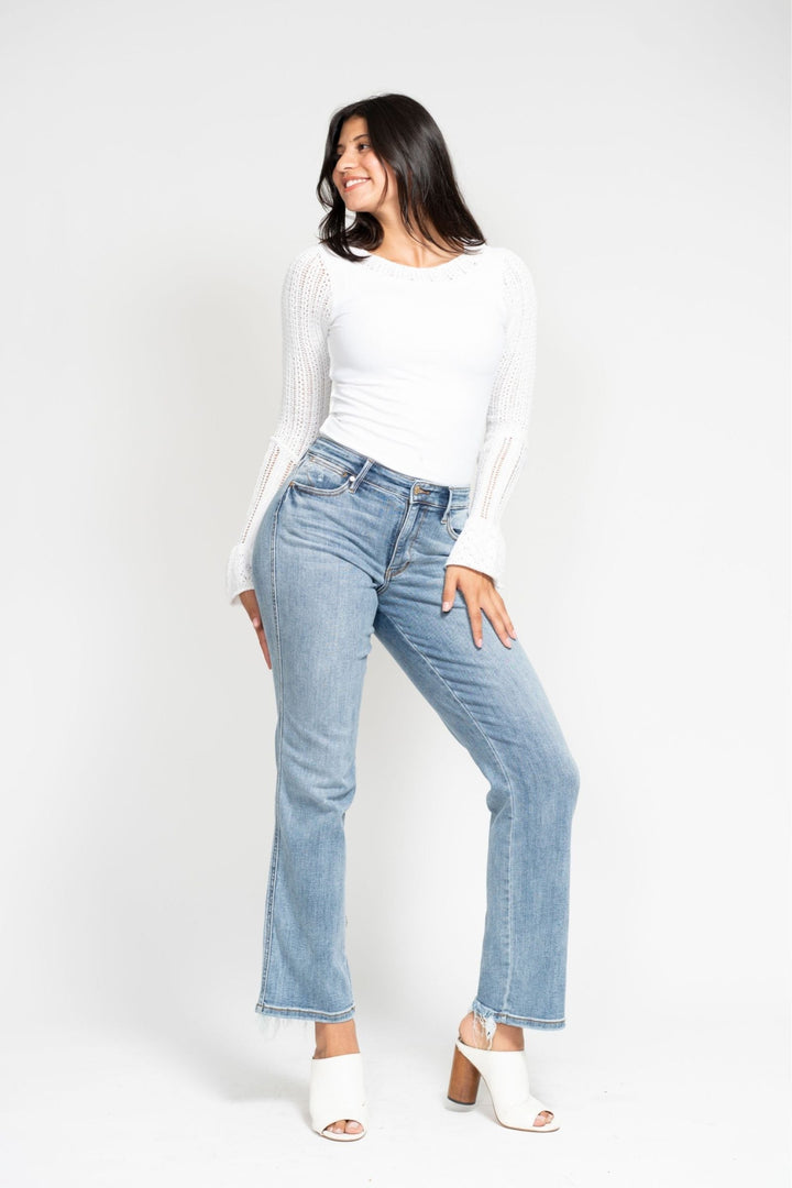 Judy Blue Jeans mid-rise cell phone pocket dad jeans with 10" rise and 32" inseam in cotton blend fabric