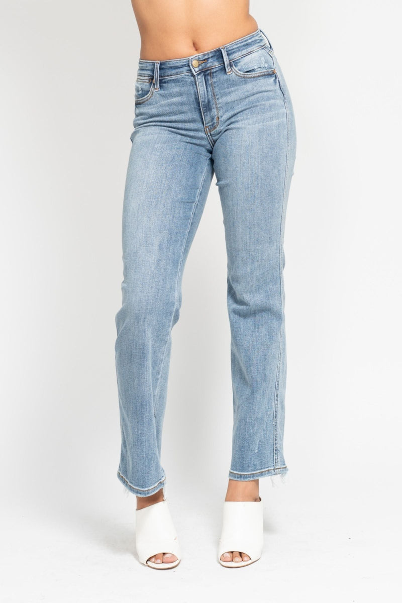 Judy Blue Jeans mid-rise cell phone pocket dad jeans with 10" rise and 32" inseam in cotton blend fabric