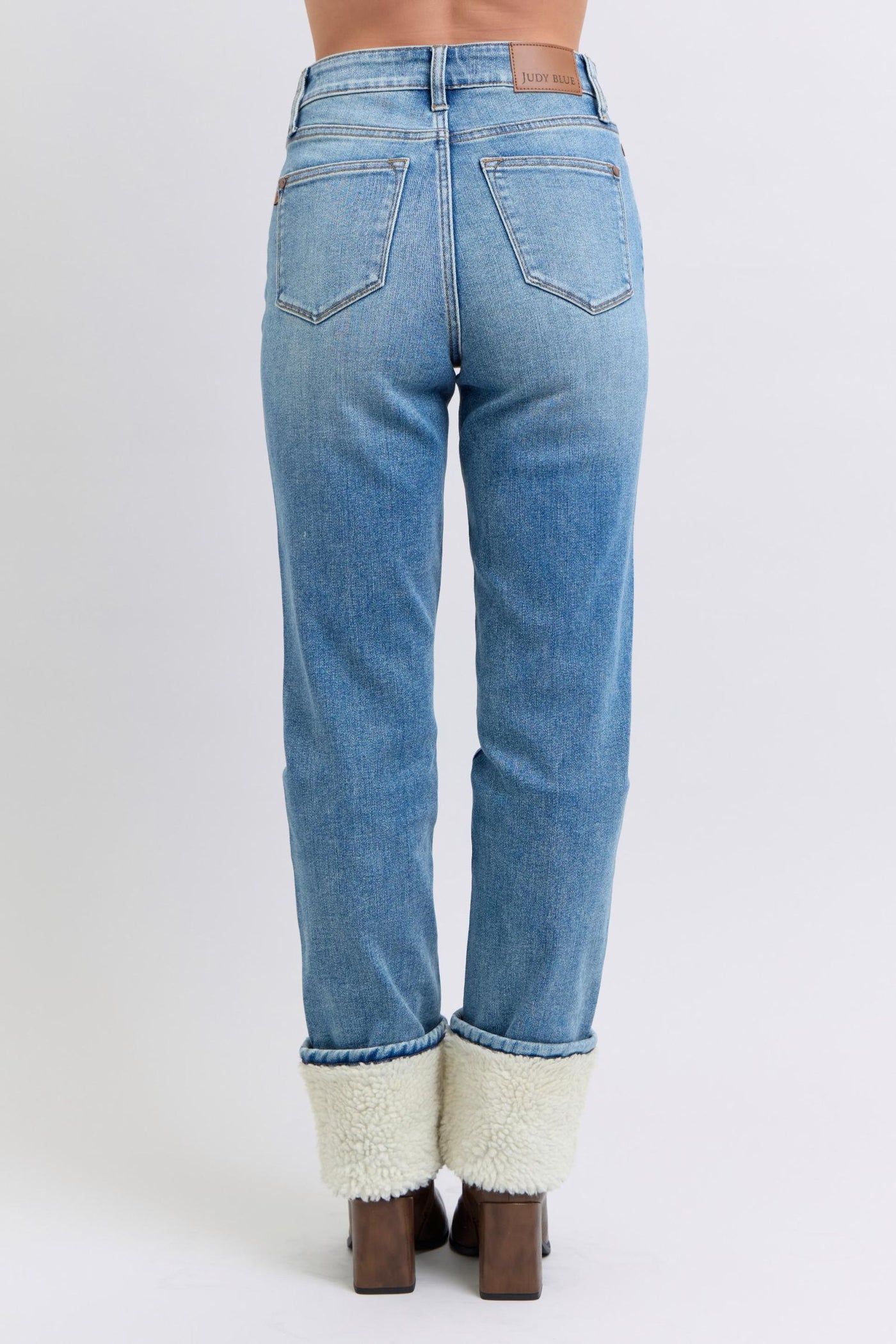 "Stylish and versatile Judy Blue Jeans 88890 for casual and chic outfits"