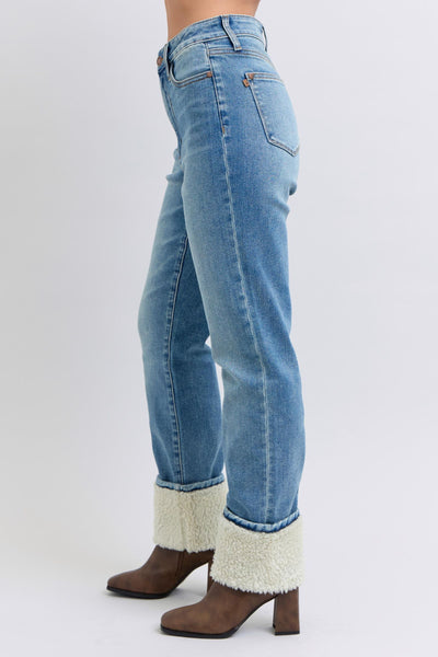 "Stylish and versatile Judy Blue Jeans 88890 for casual and chic outfits"