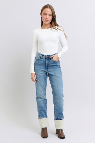 "Stylish and versatile Judy Blue Jeans 88890 for casual and chic outfits"