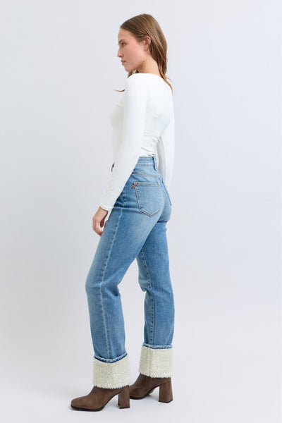 "Stylish and versatile Judy Blue Jeans 88890 for casual and chic outfits"