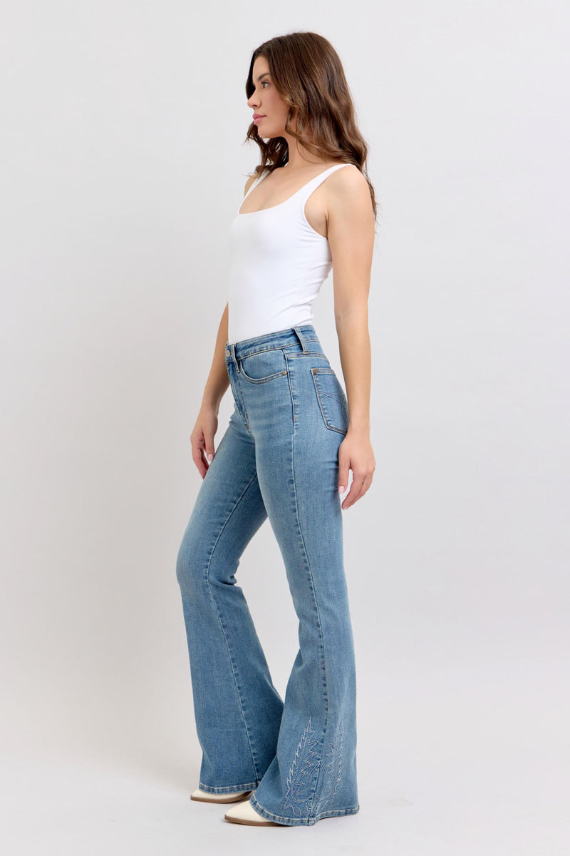 High waist Judy Blue Jeans with western embroidery and flare design, size 1 on model 5&