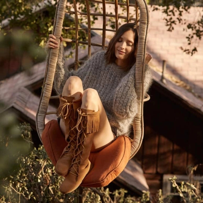 Pre Order Minnetonka FRONT LACE KNEE HIGH BOOT for Women