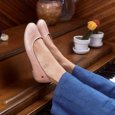 Pre Order Minnetonka ANNA FLATS