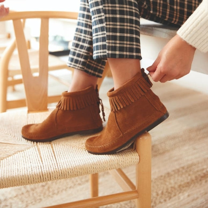 Pre Order Minnetonka BACK ZIP BOOT HARDSOLE for Women