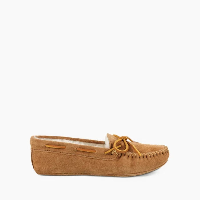 Minnetonka Sheepskin Softsole Moc with rawhide lace, crafted from premium sheepskin.