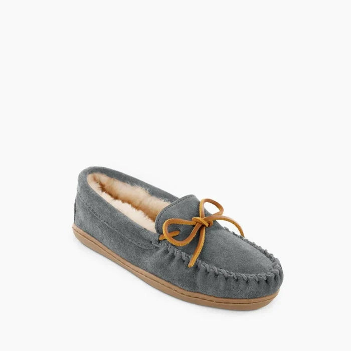 Minnetonka Sheepskin Hardside Moccasin, handcrafted with sheepskin, rawhide lace, rubber sole.