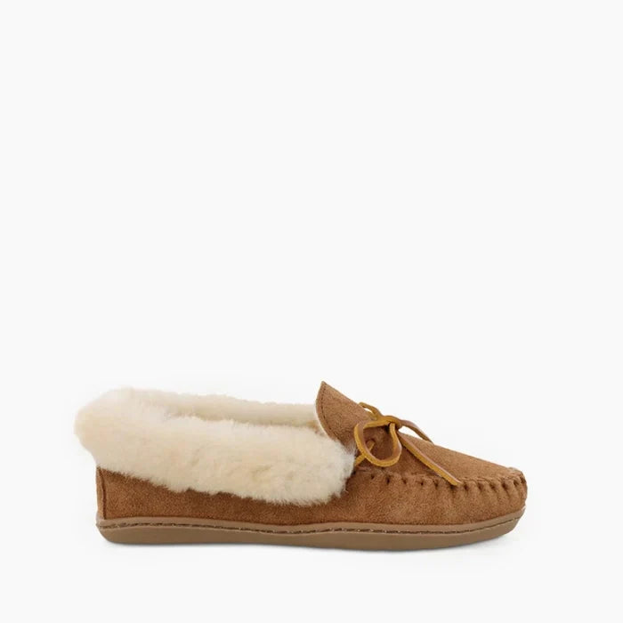 Minnetonka Alpine Sheepskin Moccasin with suede and sheepskin lining.