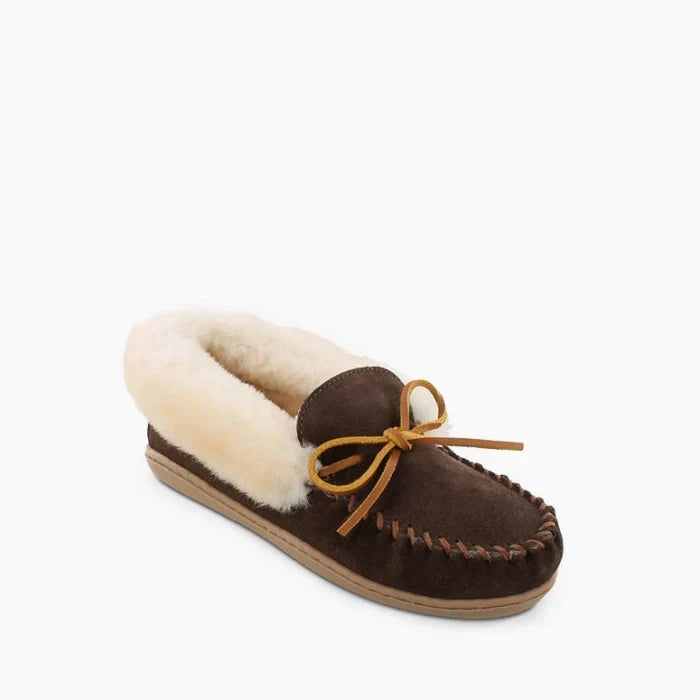 Minnetonka Alpine Sheepskin Moc with suede and plush sheepskin lining.