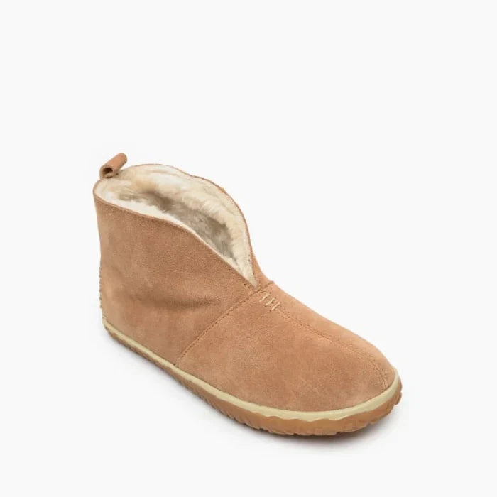 Pre Order Minnetonka TUCSON SHOES with water-resistant suede, flexible sole, and cozy lining.