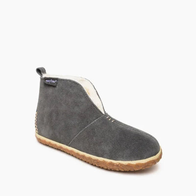 Pre Order Minnetonka TUCSON SHOES with water-resistant suede, pile lining, and MinneTREAD sole.