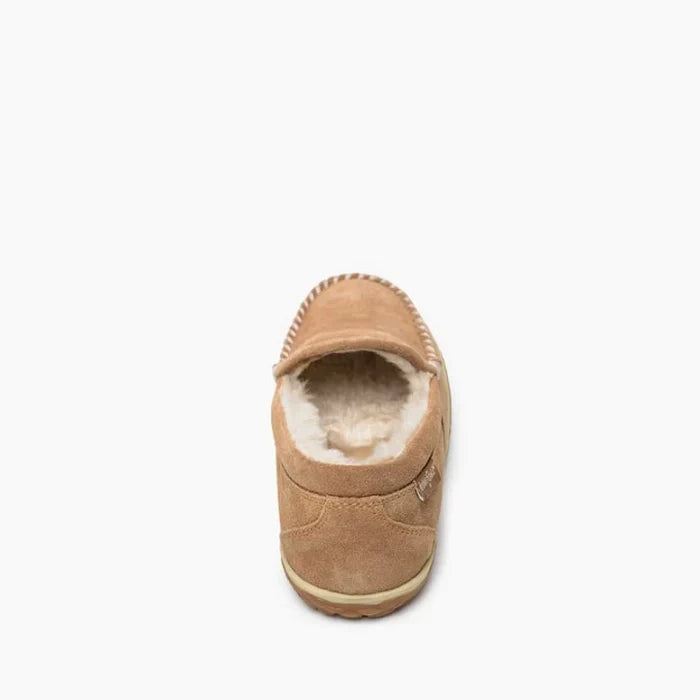 Pre Order Minnetonka TEMPE SHOES with cozy lining and whip-stitched suede design.