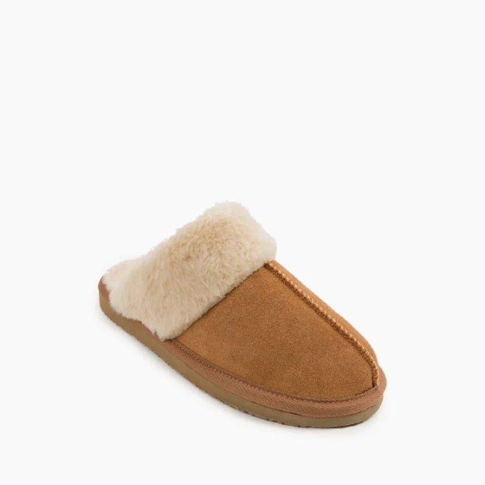 Pre Order Minnetonka CHESNEY SHOES - Cozy Suede Slippers with Plush Lining and Durable EVA Sole.