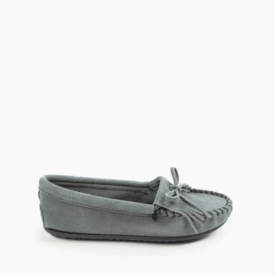 Minnetonka Kilty Hardsole Moccasin in grey suede leather.