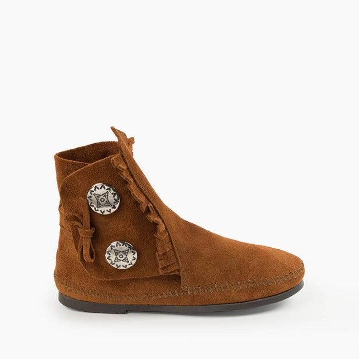 Minnetonka Two Button Boot for Women in suede with decorative buttons and rubber sole.