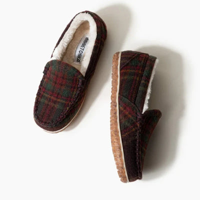 Pre Order Minnetonka TEMPE SHOES in water-resistant suede with cozy lining and rubber sole.