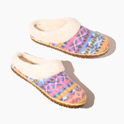 Eco-friendly Minnetonka Ecowise moccasins with colorful pattern and soft lining.
