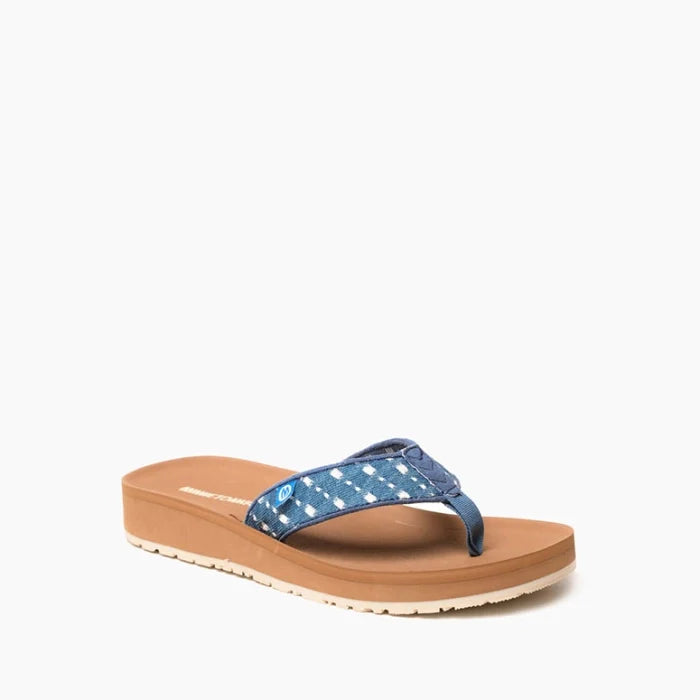 Minnetonka HEDY 2.0 sandals in Frisco Stripe pattern with fabric upper and EVA midsole.