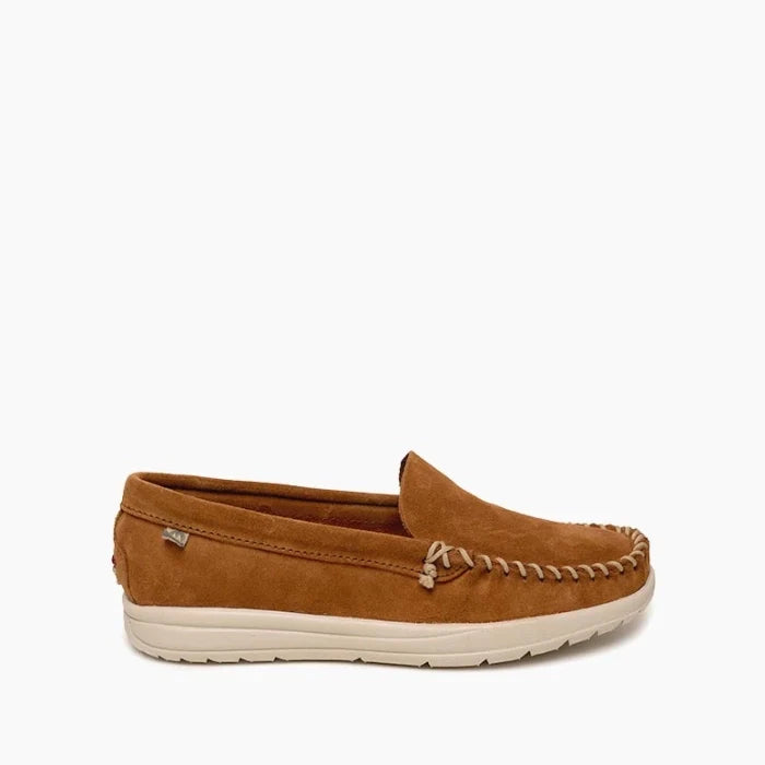 Minnetonka Discover Classic Shoes, durable suede moccasin, water-resistant.