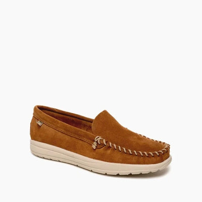 Minnetonka Discover Classic Shoes, suede moccasin with cushioned sole, pre-order available.