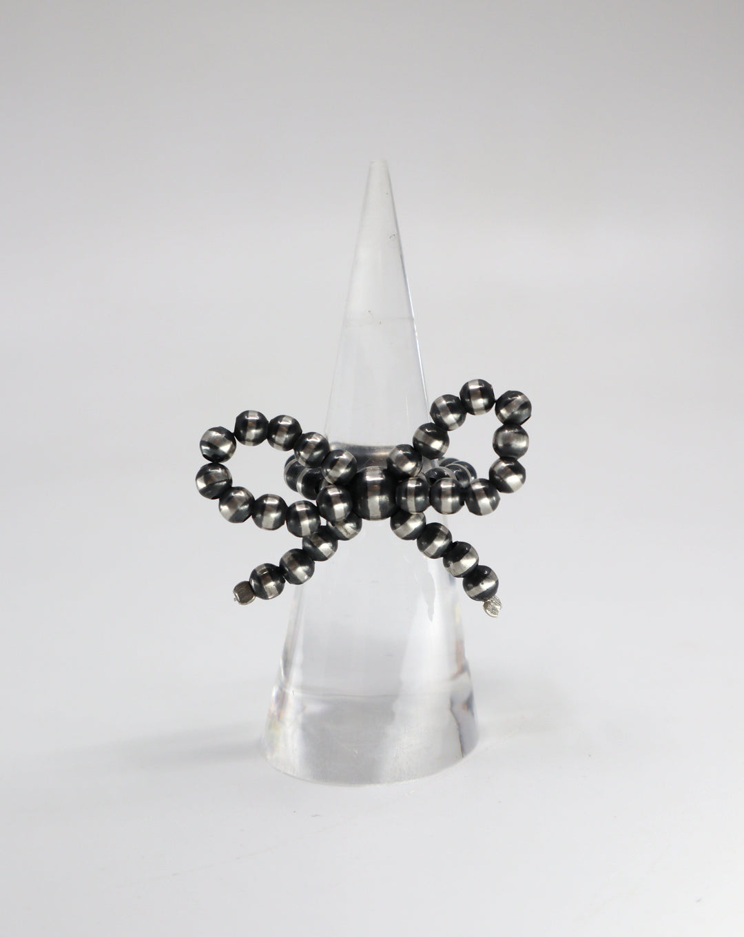 Beaded Bow Ring Black 