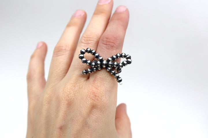 Beaded Bow Ring Black 