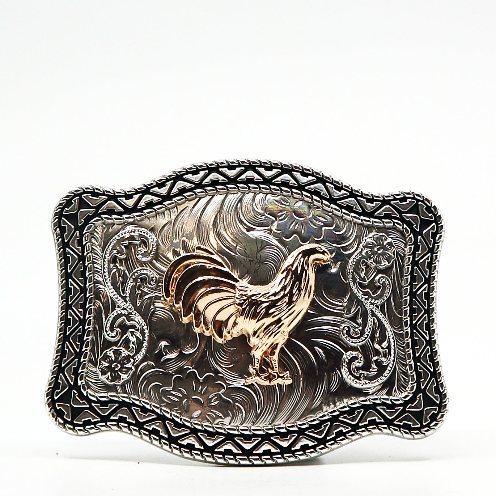 Decorative belt buckle featuring an engraved rooster and floral design