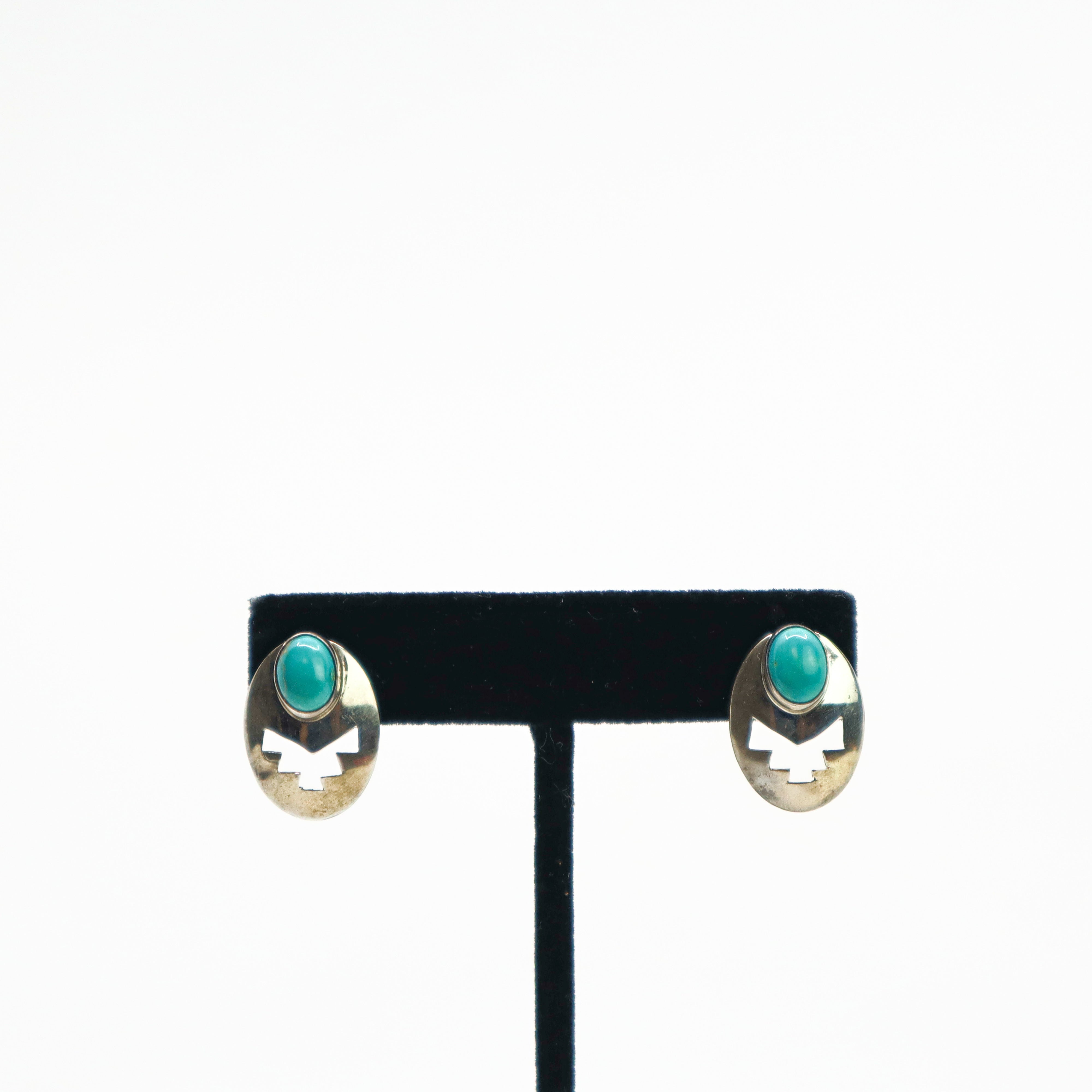 Handmade Sterling Silver Turquoise Concho Stud Earrings PSTPE18 close-up