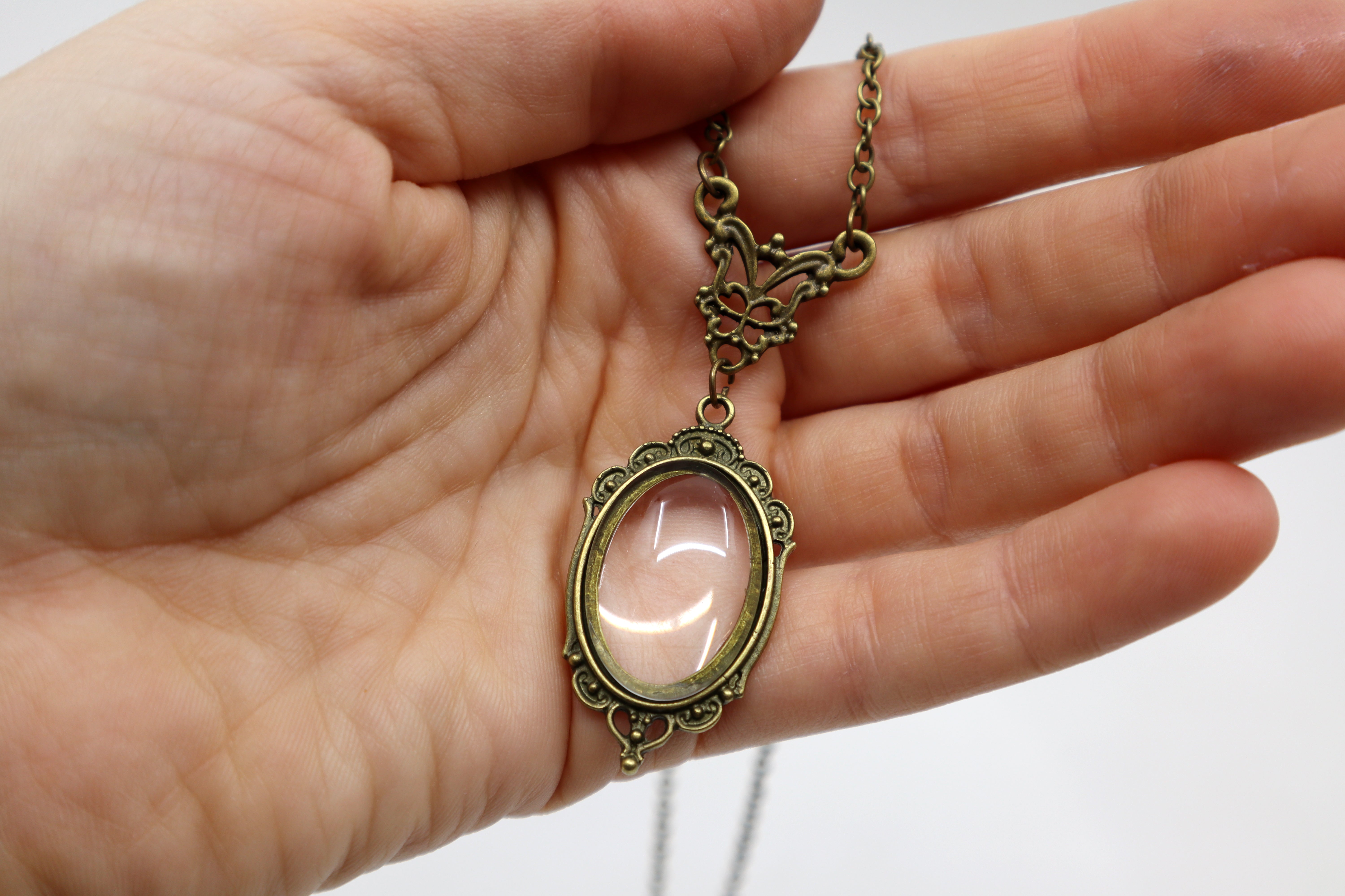 Gothic Vintage Magnifying Glass Pendant Necklace