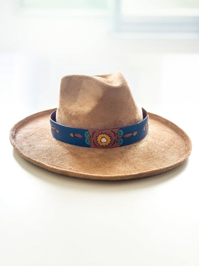 Handmade Leather Hat Howlite Bolo Tie