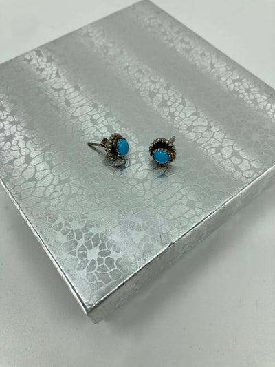 Handmade Sterling Silver and Turquoise Classic Stud Earrings PSTPE54