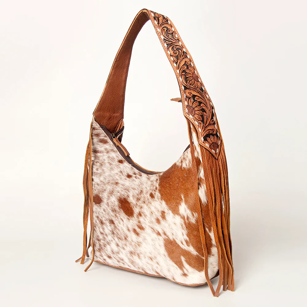 American Darling Hobo ADBGI112C, genuine full grain leather bag with cowhide, western look, leather fringes, adjustable strap.