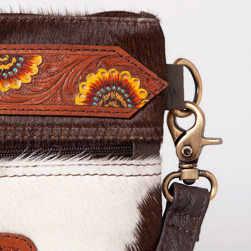 Ohlay Medium Crossbody Bag KBK114