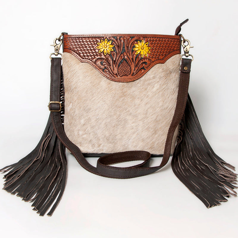 Ohlay Medium Crossbody Bag KBA117